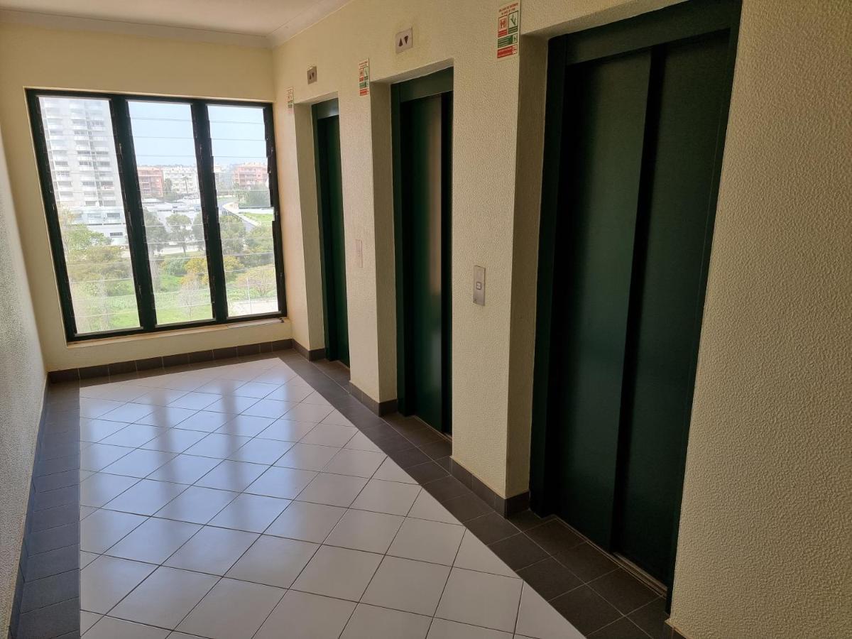 Apartamento Encantador Com Piscina Aquecida Portimão Zewnętrze zdjęcie